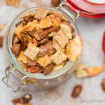 Permalink to: Ridiculously Easy 4 Ingredient Apple Cinnamon Snack Mix